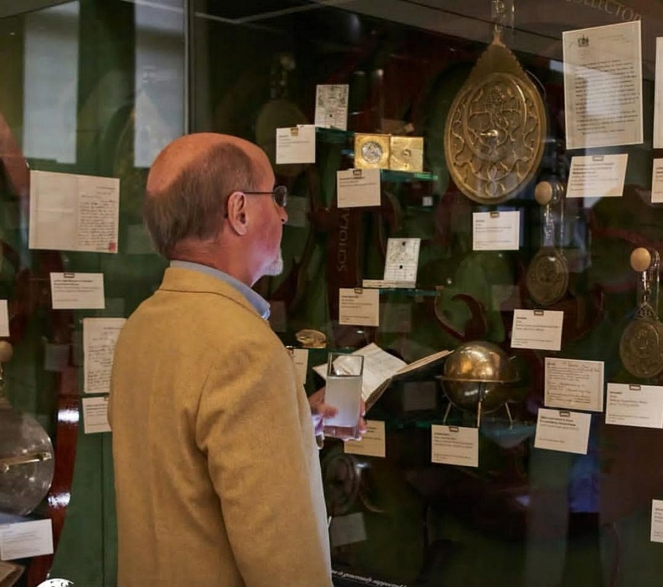 للمساعدات الخيرية للفوز بالسكن أو السيارة داخل المملكة مؤسسة الوليد الخيرية هي أحد المؤسسات والهيئات التي تراعي اختيار الشخص المناسب لتقديم الخدمات الخاصة بالمؤسسة له، من أجل أولولية وصول المساعدات لمن يستحق، ولكن