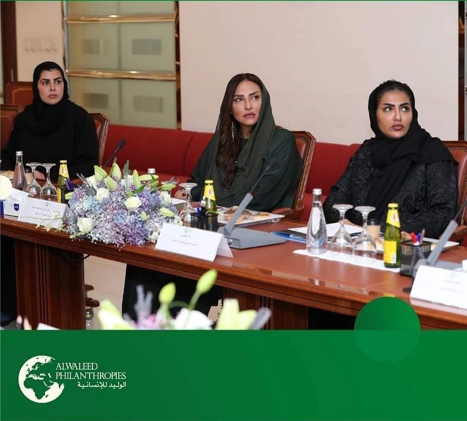 أنواع المساعدات المالية مساعدة الغارمين: دعم مالي لمساعدة الأشخاص المديونين في سداد ديونهم المستحقة. دعم الأسر: توفير مساعدات مالية للأرامل والمطلقات والأسر محدودة الدخل. العلاج: المساعدة في دفع تكاليف العلاج والأدوية والعمليات الجراحية. دعم المشاريع: تقوم المؤسسة أيضاً بدعم المشاريع التي تهدف إلى التنمية المجتمعية.  كيفية تقديم الطلب