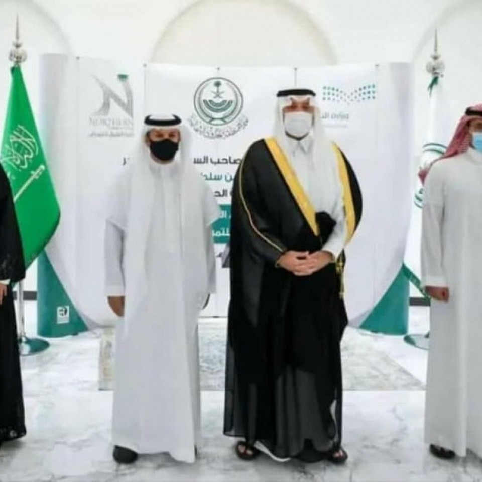 نجتمع سوياً من أجل الخير والإنسان عبر شراكات مع مجموعة من المنظمات الخيرية والحكومية والتعليمية لنساهم في تغيير العالم من خلال تمكين النساء والشباب، وتنمية